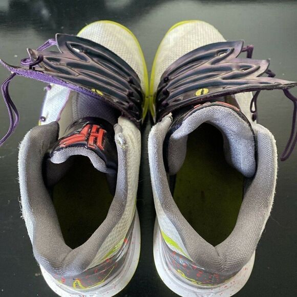 SIZE 4 YOUTH NIKE KYRIE 5 WHITE / GREEN AQ2456-102 SNEAKERS BASKETBALL - Picture 9 of 12